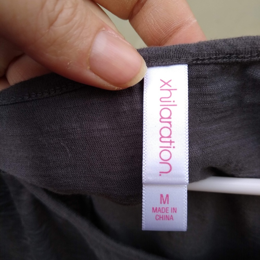 Xhilaration Grey short sleeve shell size M - Picture 3 of 3